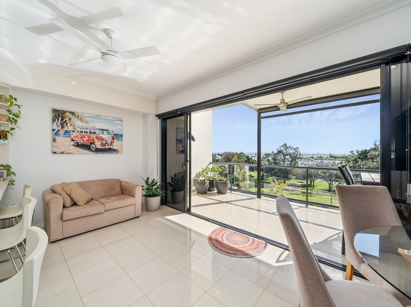 Photo - 2/49 North Quay, Scarborough QLD 4020 - Image 13