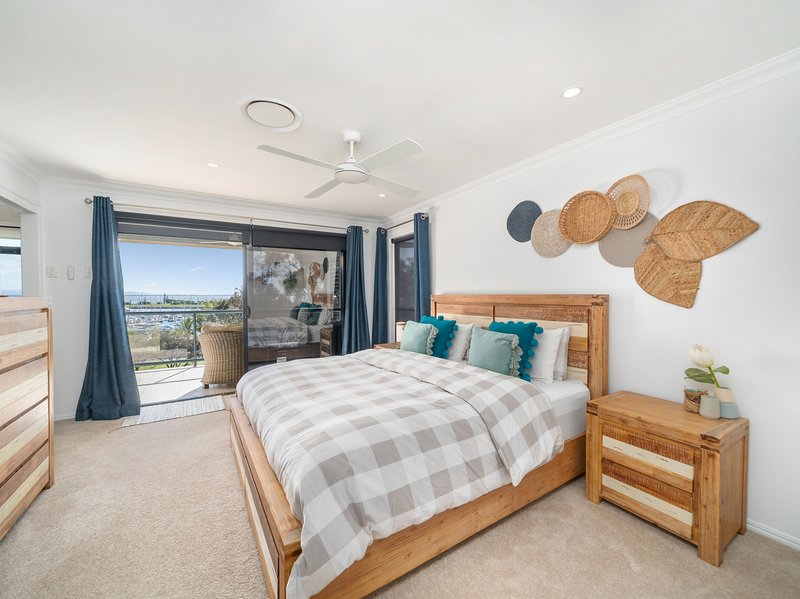 Photo - 2/49 North Quay, Scarborough QLD 4020 - Image 16
