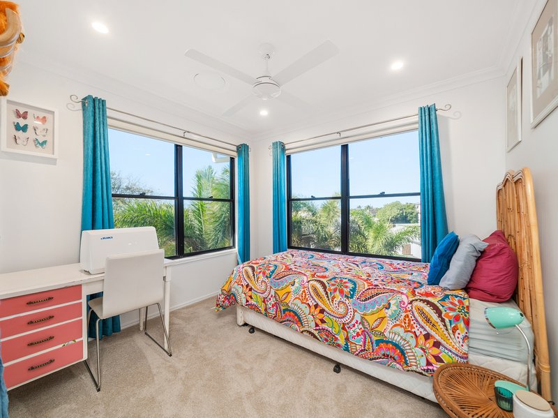 Photo - 2/49 North Quay, Scarborough QLD 4020 - Image 23