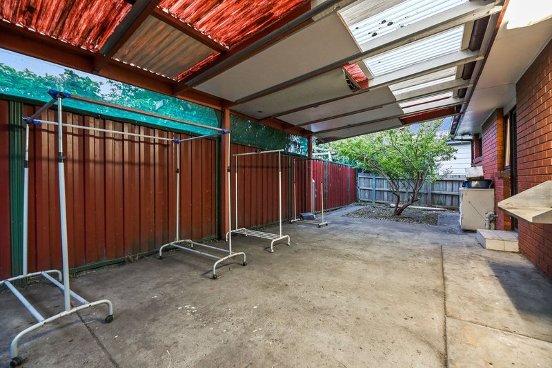 Photo - 2/49 Paterson Road, Springvale South VIC 3172 - Image 9