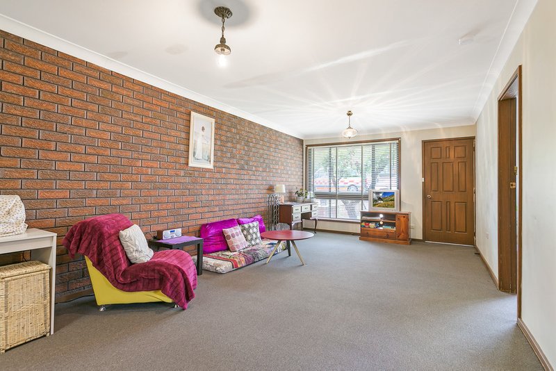 Photo - 2/49 Rawson Avenue, Tamworth NSW 2340 - Image 2