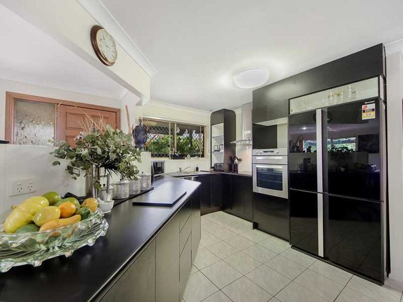 Photo - 249 Ron Penhaligon Way, Robina QLD 4226 - Image 3