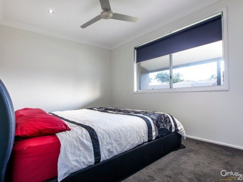 Photo - 2/49 Saleng Crescent, Warana QLD 4575 - Image 5