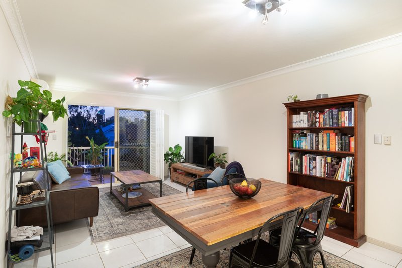 Photo - 2/49 Stafford Street, East Brisbane QLD 4169 - Image 3