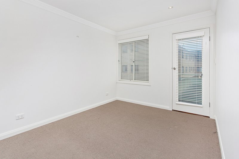 Photo - 2/49 The Esplanade, Thirroul NSW 2515 - Image 7