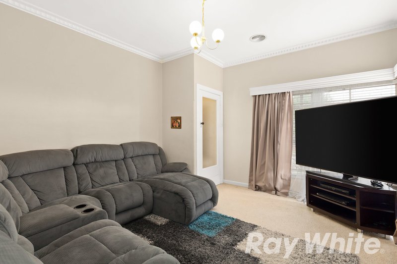 Photo - 249 Warrigal Road, Burwood VIC 3125 - Image 3