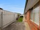 Photo - 2/49 Williams Road, Wangaratta VIC 3677 - Image 11