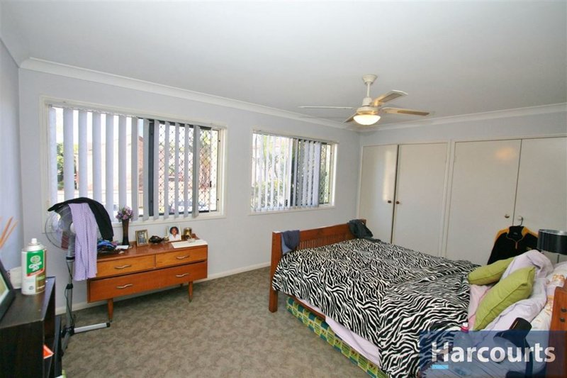 Photo - 2/49 Winston Dr , Bongaree QLD 4507 - Image 5