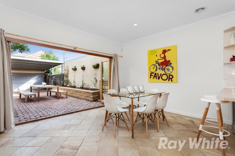 Photo - 2/494 Victoria Street, Brunswick West VIC 3055 - Image 6