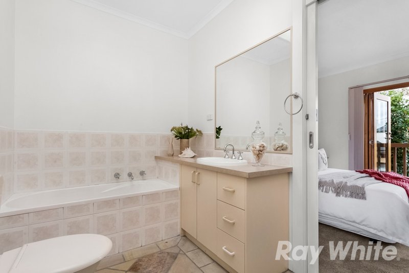 Photo - 2/494 Victoria Street, Brunswick West VIC 3055 - Image 8