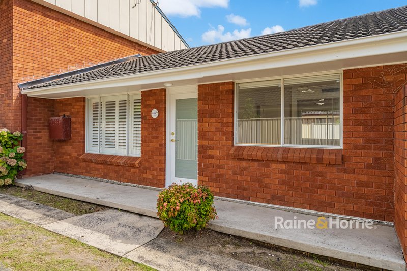 Photo - 2/496 Ocean Beach Road, Umina Beach NSW 2257 - Image 10