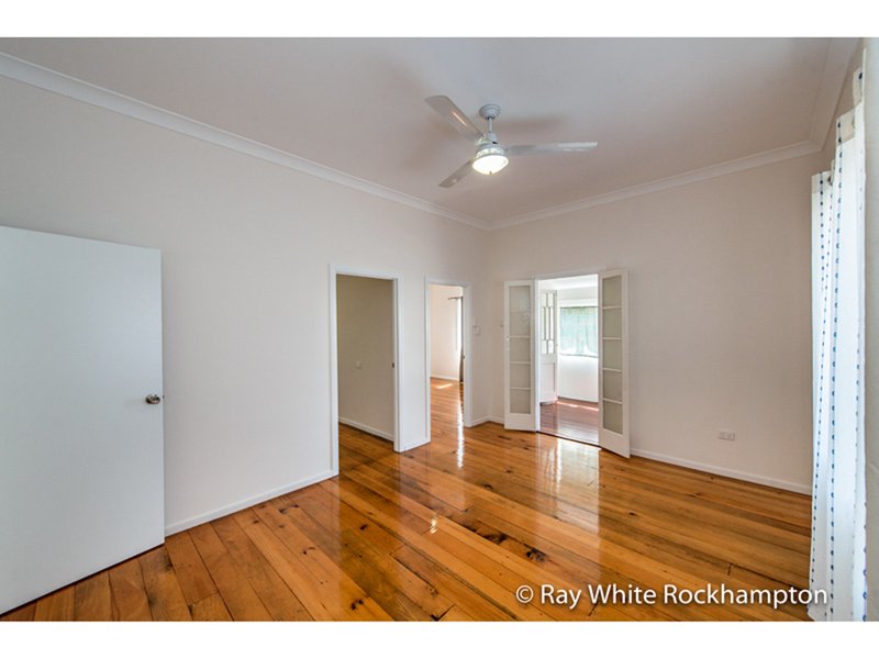 Photo - 249A Moore Street, Berserker QLD 4701 - Image 11