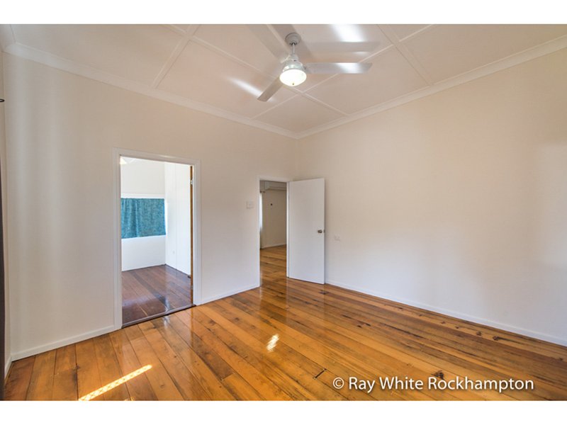 Photo - 249A Moore Street, Berserker QLD 4701 - Image 14