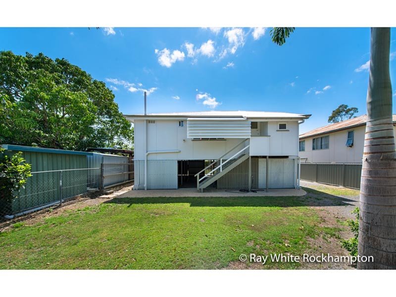 Photo - 249A Moore Street, Berserker QLD 4701 - Image 18