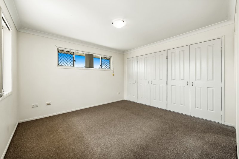 Photo - 2/4A Blake Street, Wilsonton QLD 4350 - Image 6