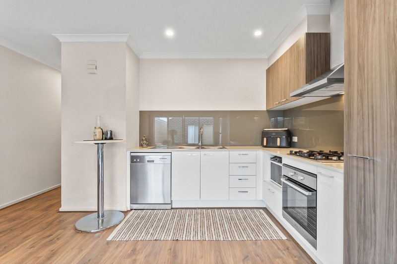 Photo - 24A Bridge Road, Officer VIC 3809 - Image 3