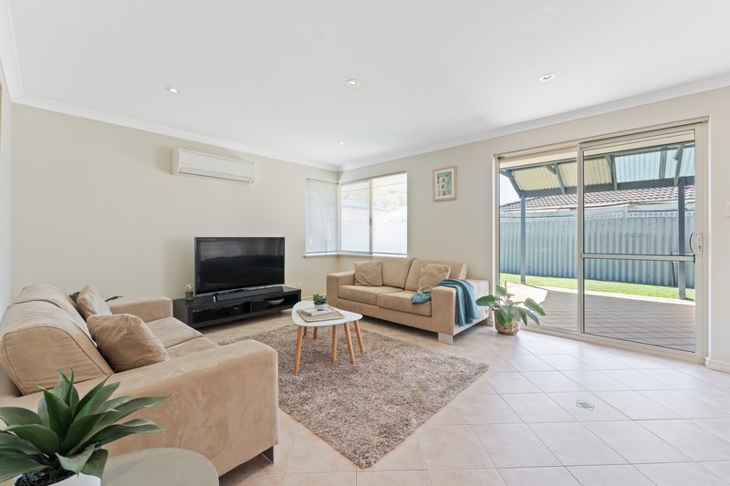 Photo - 24a Chalmers Avenue, Waikiki WA 6169 - Image 11