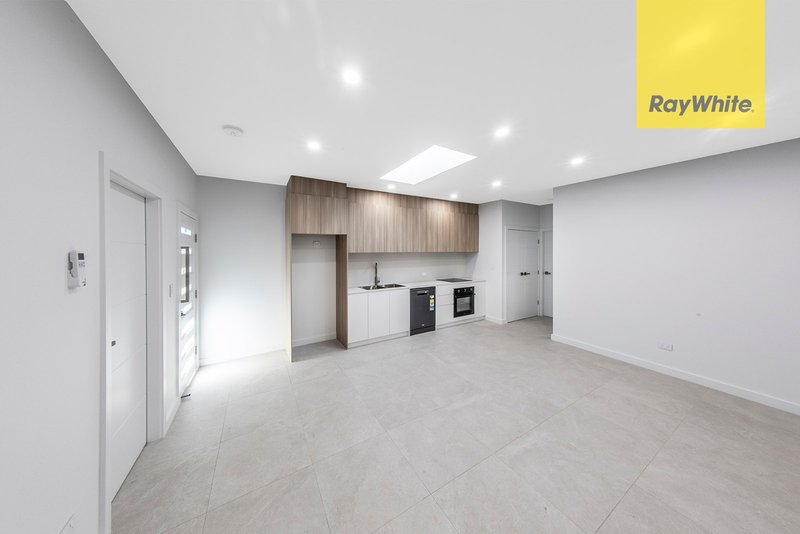 Photo - 24A Dell Street, Woodpark NSW 2164 - Image 2