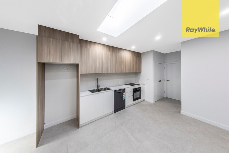 Photo - 24A Dell Street, Woodpark NSW 2164 - Image 3