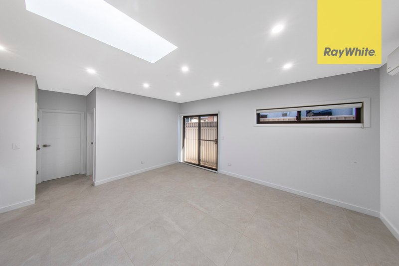 Photo - 24A Dell Street, Woodpark NSW 2164 - Image 4