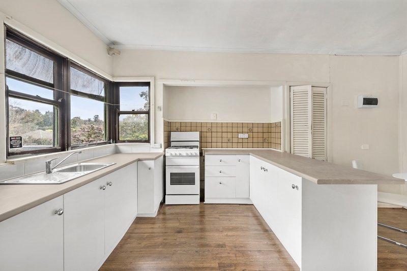 Photo - 24a Forest Road, Ferntree Gully VIC 3156 - Image 3