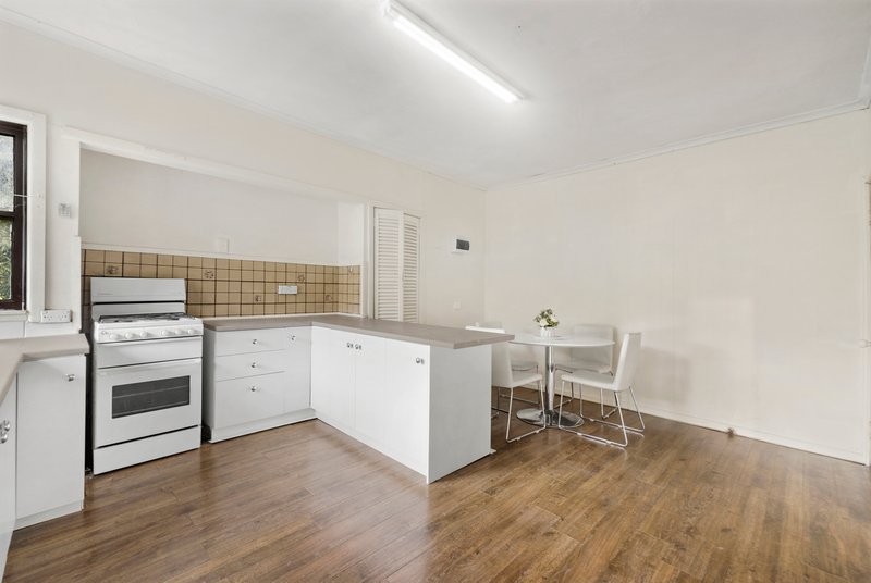Photo - 24a Forest Road, Ferntree Gully VIC 3156 - Image 5