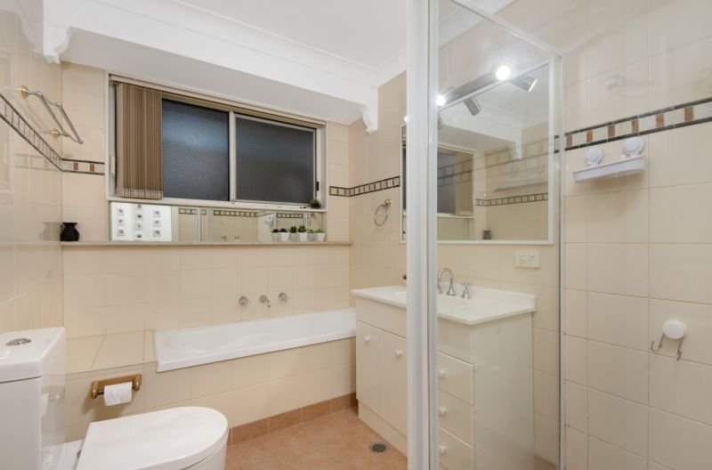 Photo - 24a Larken Avenue, Baulkham Hills NSW 2153 - Image 8