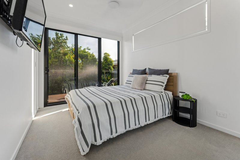 Photo - 24A Muscovey Avenue, Paradise Point QLD 4216 - Image 13
