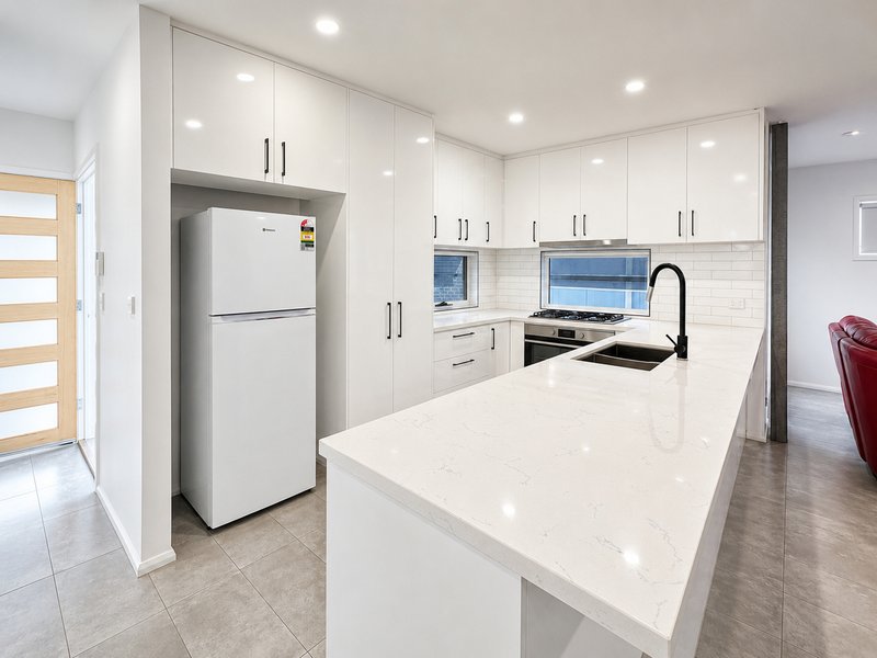 Photo - 24A Torquay Road, Belmont VIC 3216 - Image 3
