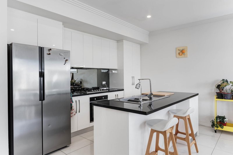 Photo - 2/4B Ayr Avenue, Seaton SA 5023 - Image 4