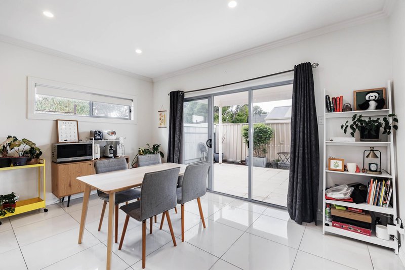 Photo - 2/4B Ayr Avenue, Seaton SA 5023 - Image 7