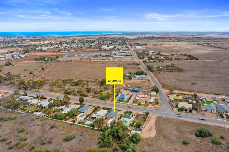 Photo - 24B Kadina Road, Moonta SA 5558 - Image 3