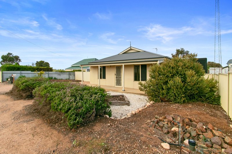 Photo - 24B Kadina Road, Moonta SA 5558 - Image 6