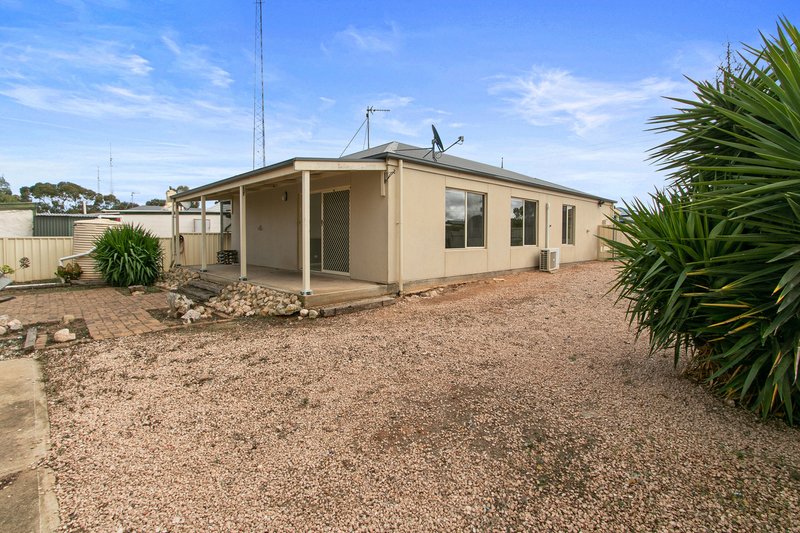 Photo - 24B Kadina Road, Moonta SA 5558 - Image 15