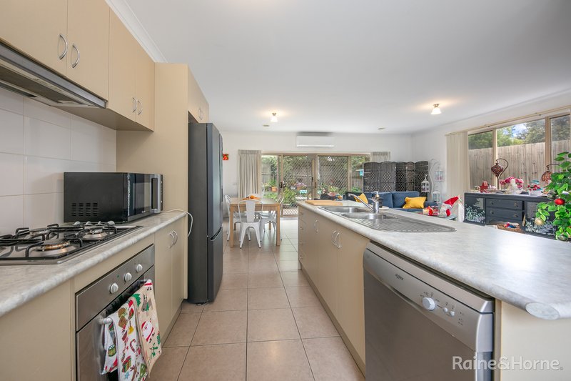 Photo - 24B Keith Avenue, Sunbury VIC 3429 - Image 4