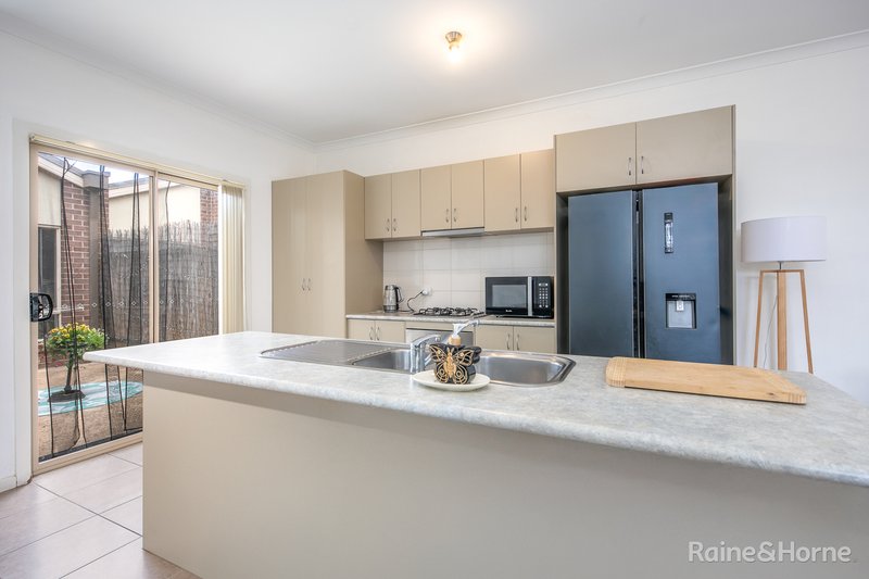 Photo - 24B Keith Avenue, Sunbury VIC 3429 - Image 5