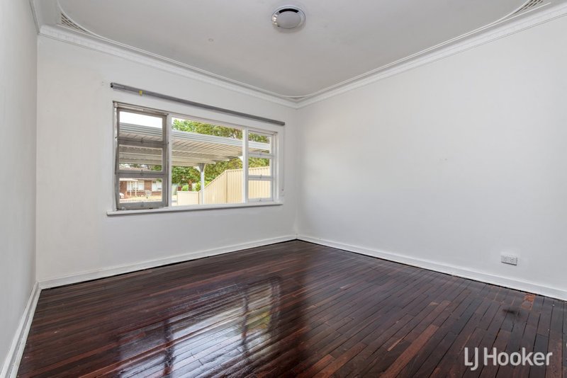 Photo - 24B Rangeview Way, Thornlie WA 6108 - Image 5