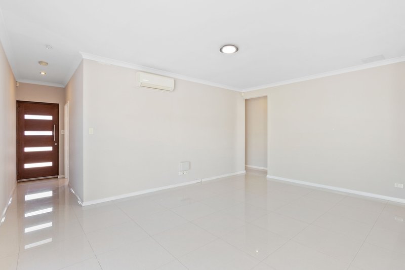 Photo - 24B Tuckfield Way, Nollamara WA 6061 - Image 3