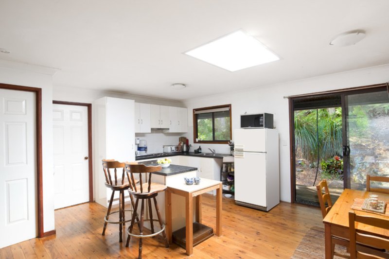 Photo - 24C Walana Crescent, Mona Vale NSW 2103 - Image 3