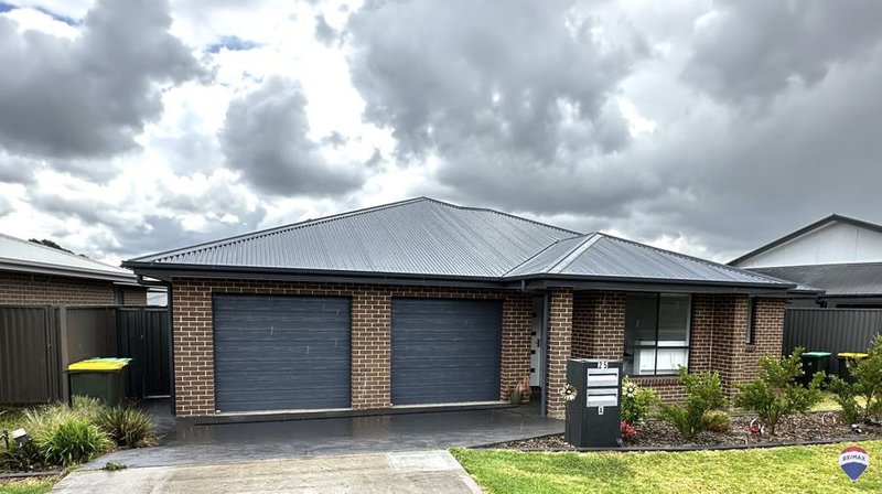 25 & 25A Janice Drive, Tahmoor NSW 2573