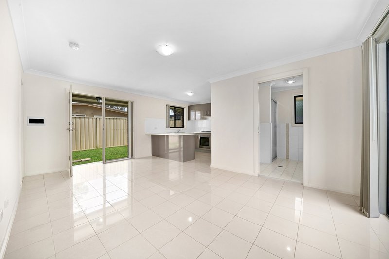 Photo - 25 & 25a Kilbride Avenue, Dharruk NSW 2770 - Image 11