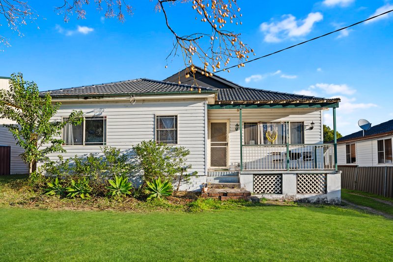 Photo - 25 & 25a Maranie Avenue, St Marys NSW 2760 - Image 2