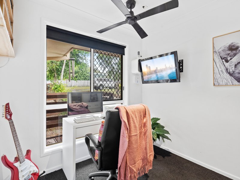 Photo - 25-27 Colleen Crescent, Burpengary QLD 4505 - Image 20