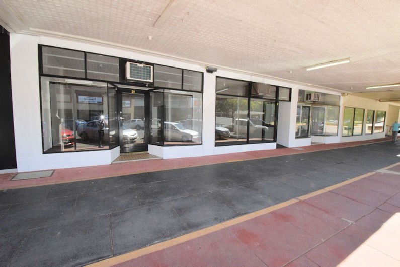 Photo - 25 - 29 Napier Street, Deniliquin NSW 2710 - Image 1
