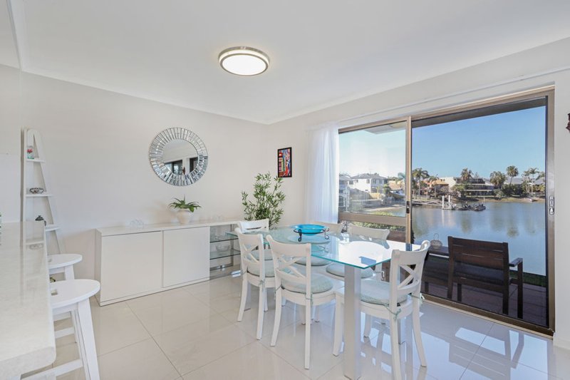 2/5-7 Barooga Crescent, Mooloolaba QLD 4557