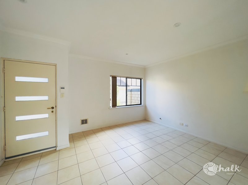 Photo - 2/5-7 Harrison Street, Rockingham WA 6168 - Image 5