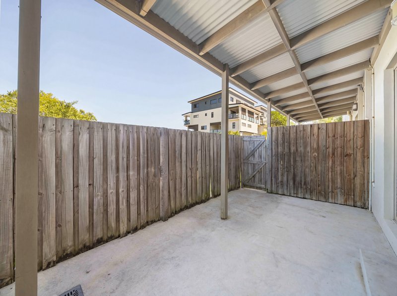Photo - 2/5-7 Keenan Street, Margate QLD 4019 - Image 12