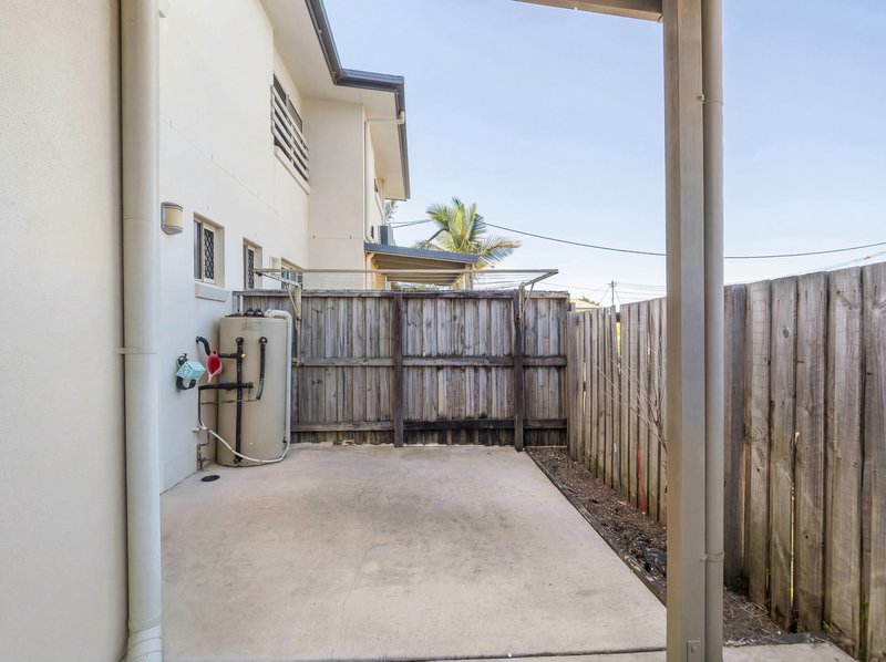 Photo - 2/5-7 Keenan Street, Margate QLD 4019 - Image 13