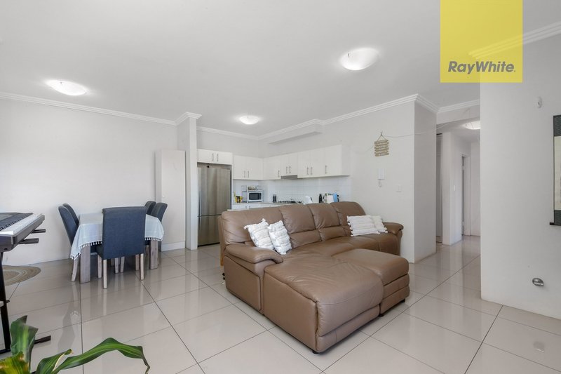 2/5-7 Kleins Road, Northmead NSW 2152