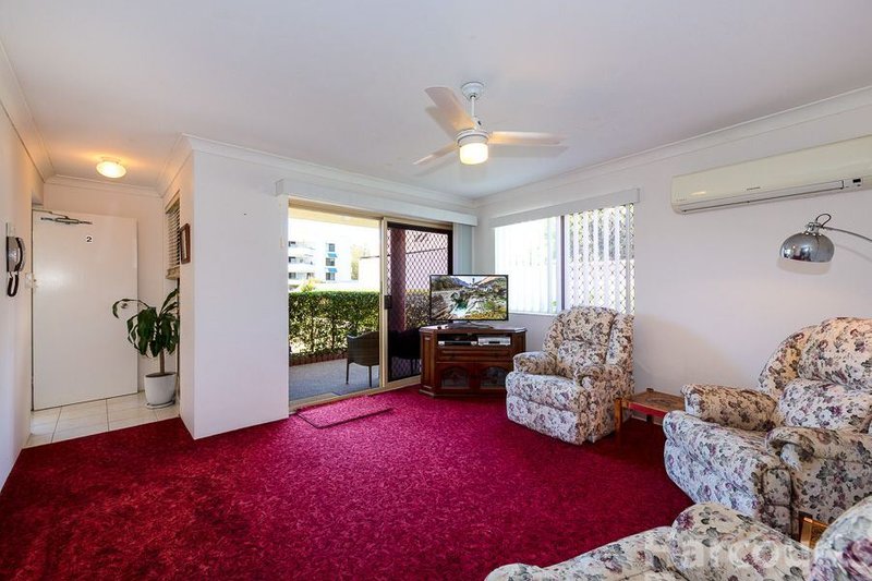 Photo - 2/5-7 Wattle Avenue, Bongaree QLD 4507 - Image 4